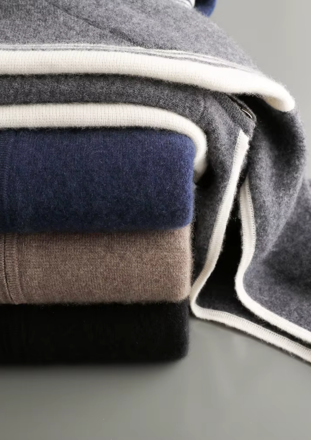 PURE EXTRA-FINE MERINO WOOL NAVY BLUE DAMIEN SET