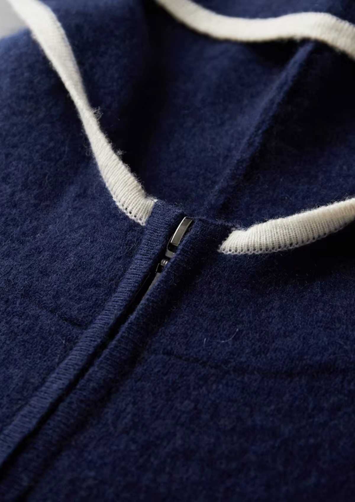 PURE EXTRA-FINE MERINO WOOL NAVY BLUE DAMIEN SET