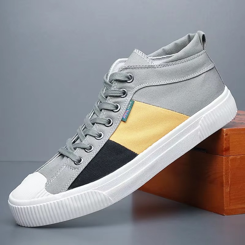 Clifton Urban Canvas Trainer